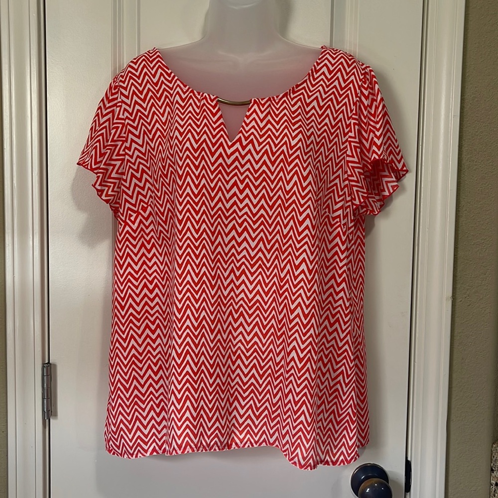 Orange/coral chevron shirt size PXL